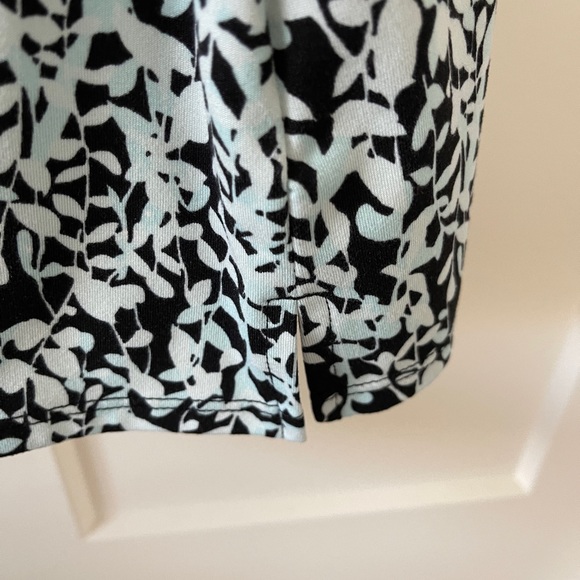 Woman’s size M Skort - Picture 3 of 6